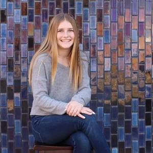 Meet your Posher, Ella